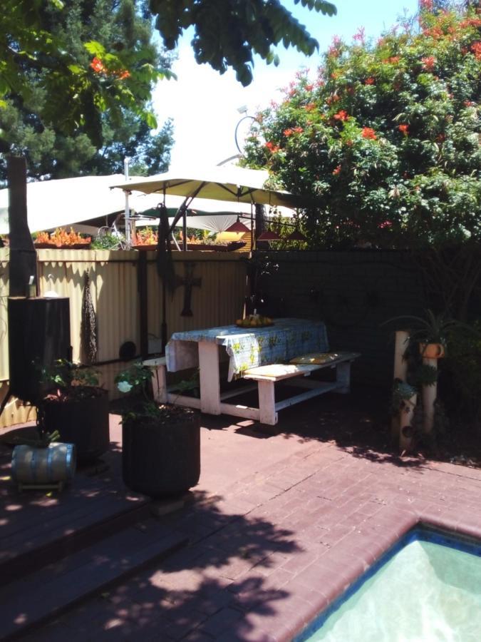 Africas Eden Guesthouse Mookgophong Luaran gambar